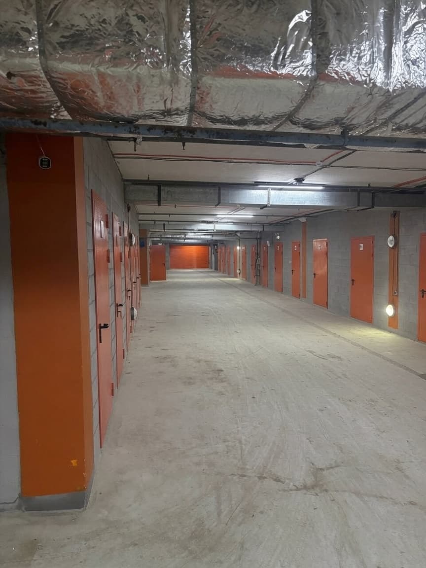 Кладовки на Гарибальди, 36к1 — тёплый охраняемый паркинг